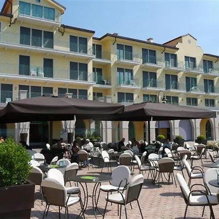 Studio Standard Village Appartamento